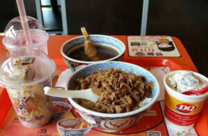 China Report No.15「中国で長く愛されている吉野家」